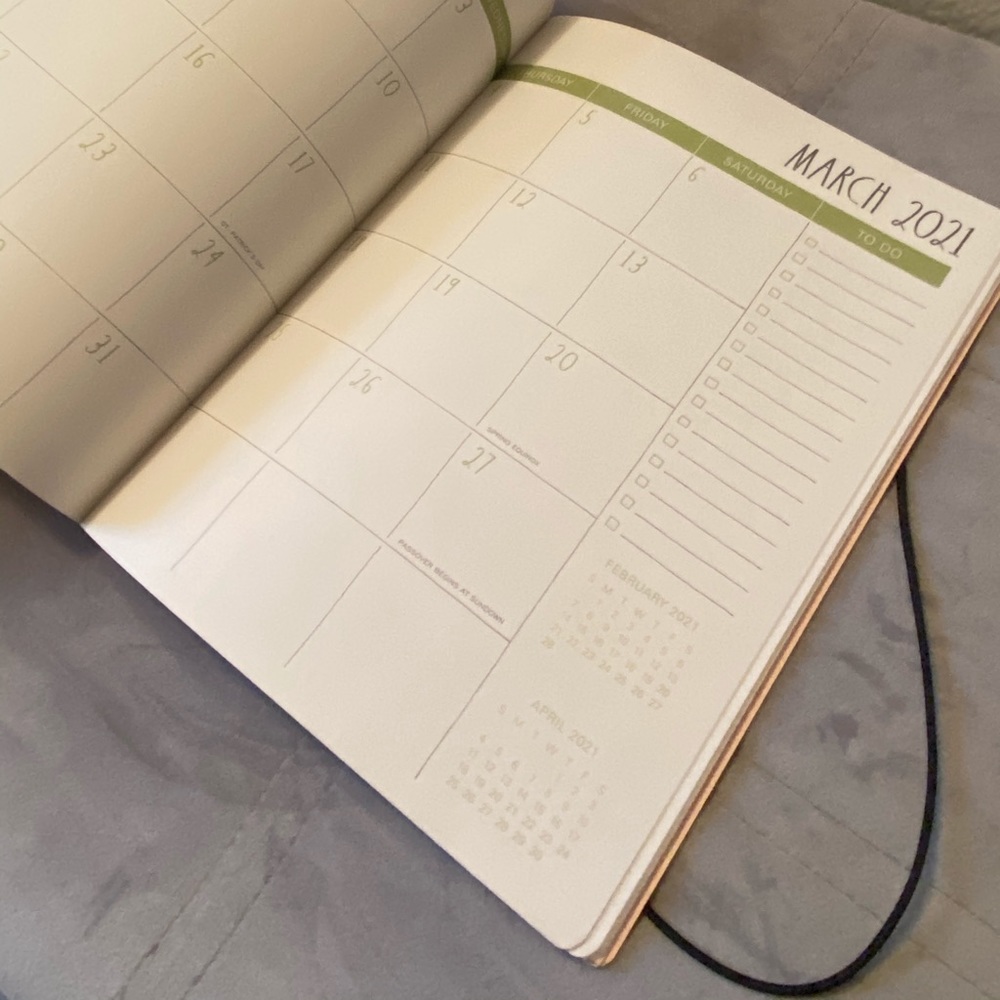 🗓 RAE DUNN | “Make It Happen” 2021 Planner - Picture 8 of 10